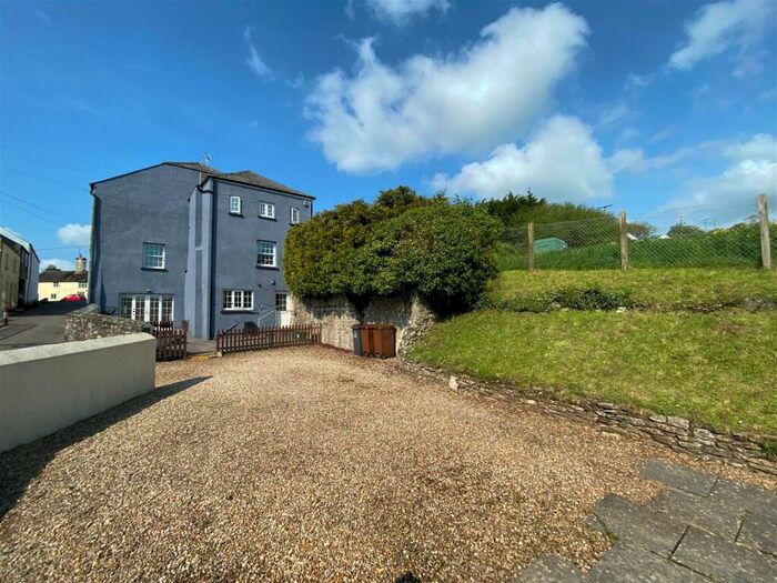 2 Bedroom Flat For Sale In The Square, Ermington, Ivybridge, PL21