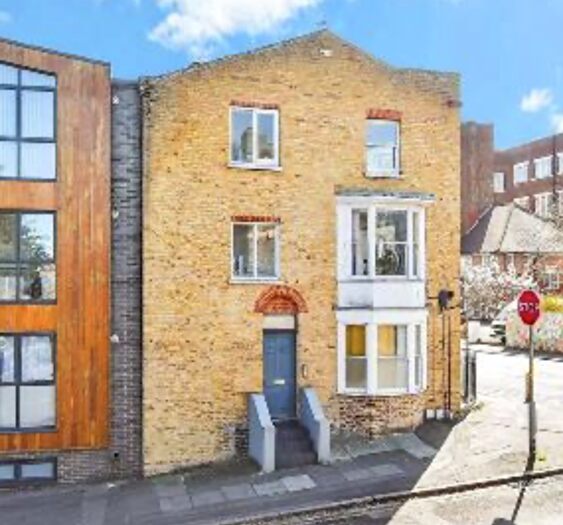 1 Bedroom Flat To Rent In Addington Street, Margate, CT9