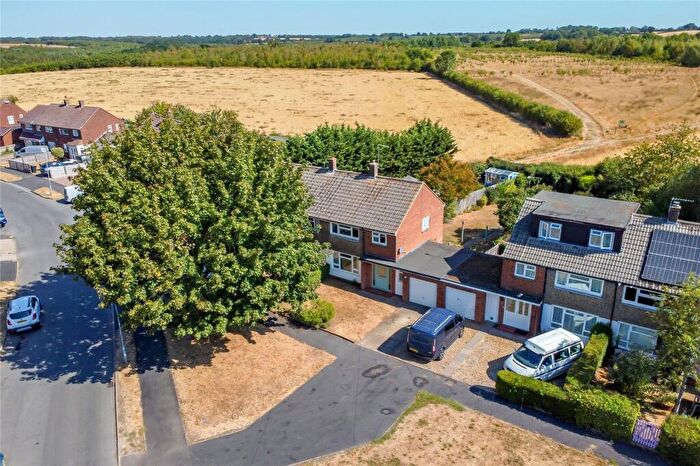 3 Bedroom Semi-Detached House For Sale In Langley Grove, Sandridge, St. Albans, Hertfordshire, AL4