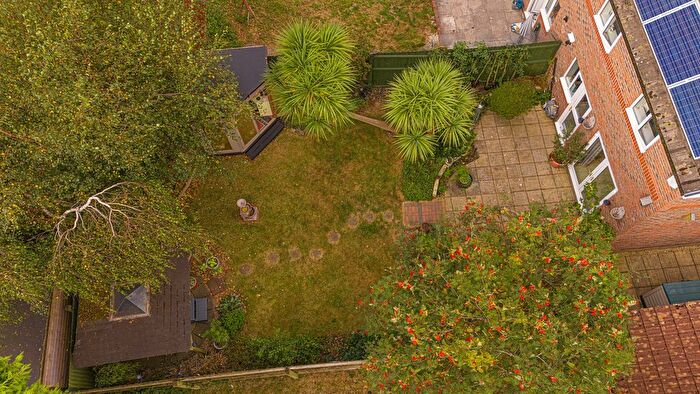 3 Bedroom Semi-Detached House For Sale In Banc-Yr-Allt, Bridgend, CF31