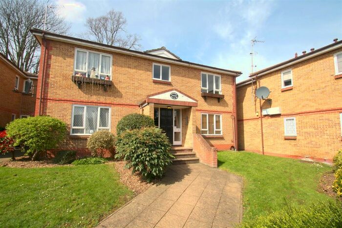 1 Bedroom Flat To Rent In Victoria Court, Victoria Street, Maidstone, Kent, ME16