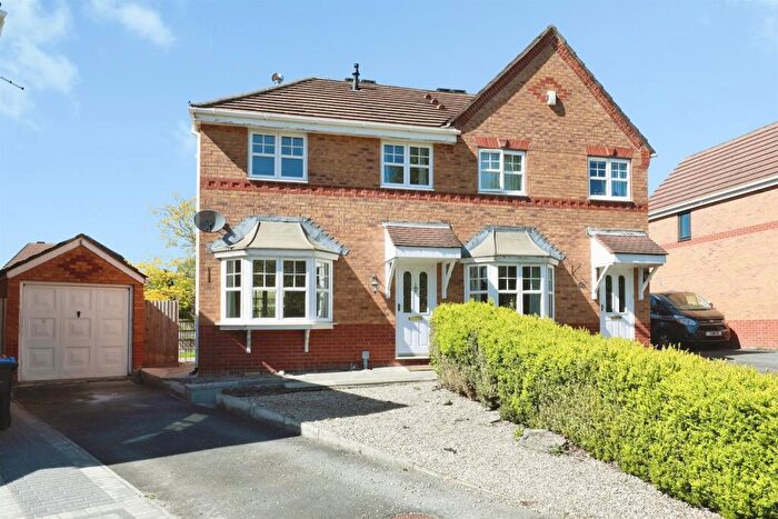 3 Bedroom Semi Detached House For Sale In Tennyson Close, Northwich, CW9