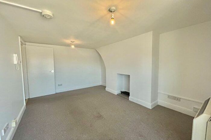 1 Bedroom Flat To Rent In North Walls, Winchester, SO23