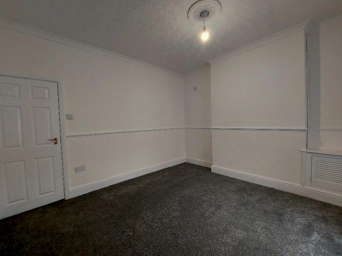 2 Bedroom Terraced House To Rent In Hunslet Street, Burnley, BB11
