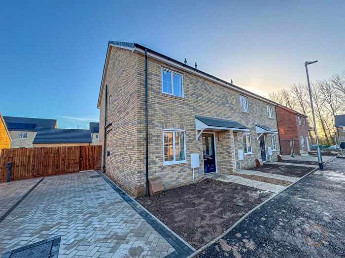 2 Bedroom Semi Detached House To Rent In John King Street, Holbeach, PE12