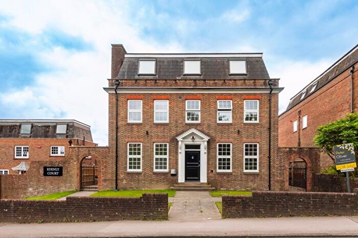 2 Bedroom Flat For Sale In Eridge Road, Crowborough, TN6