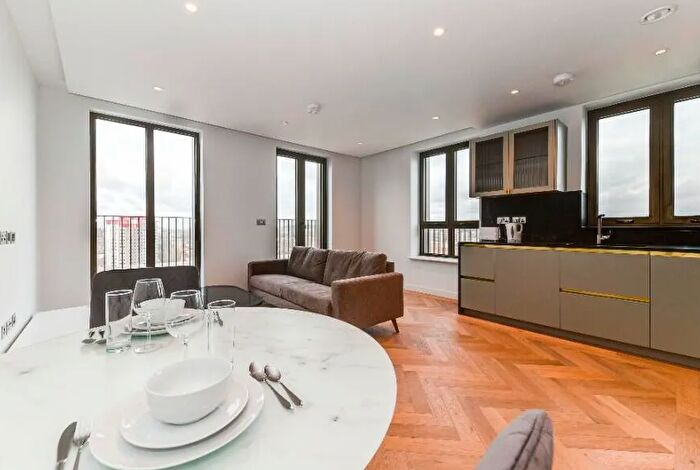 1 Bedroom Flat For Sale In Edgware Road, London, W2