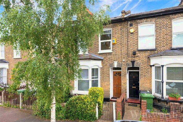 4 Bedroom Semi-Detached House To Rent In Leylang Road, New Cross, London, SE14