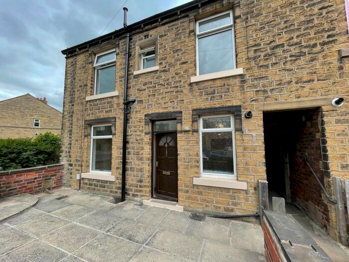 2 Bedroom End Of Terrace House To Rent In Cross Lane, Primrose Hill, Huddersfield, HD4