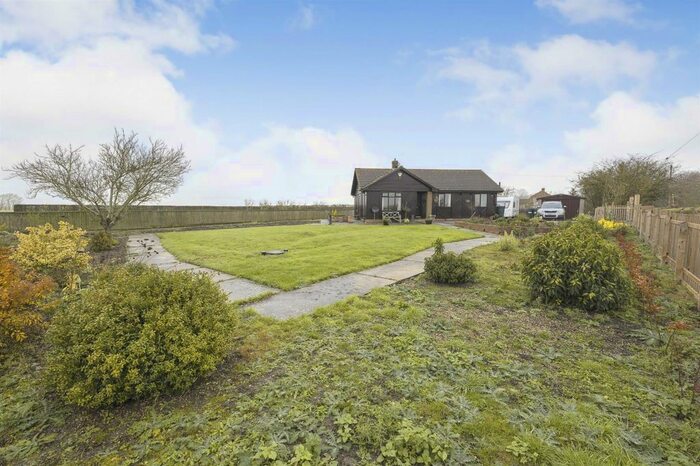 2 Bedroom Detached House For Sale In Trader Bank, Frithville, Boston PE22