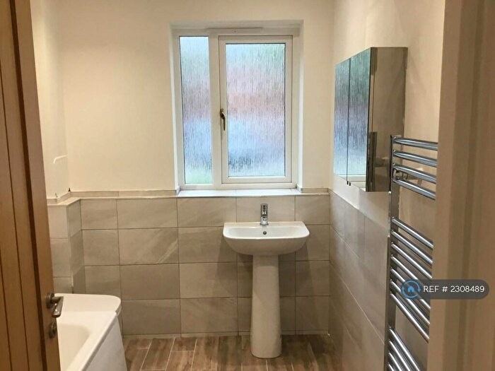 1 Bedroom Flat To Rent In Chestnut Place, Southam, CV47