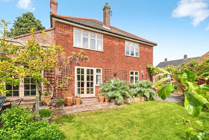 4 Bedroom Detached House For Sale In Norwich Road, Fakenham, Norfolk, NR21