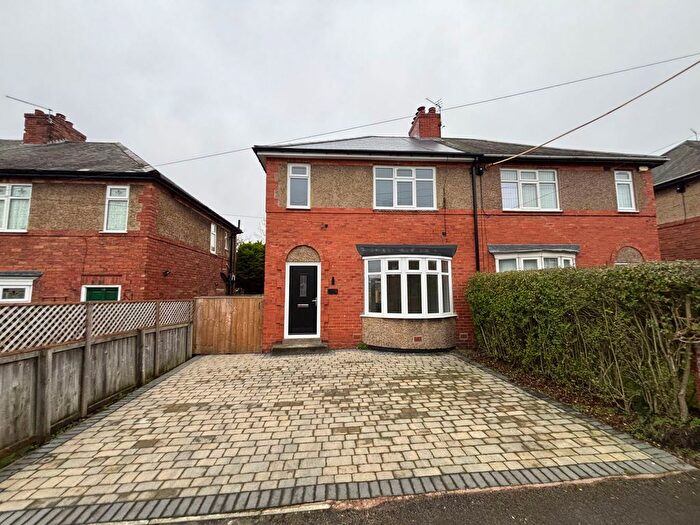 3 Bedroom Semi Detached House To Rent In Long Acres, Durham, DH1