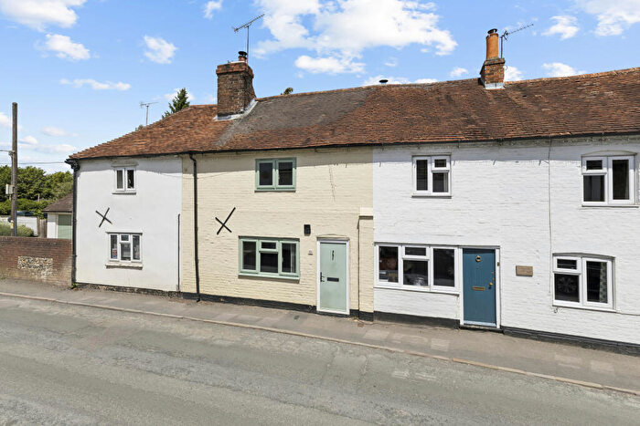2 Bedroom Terraced House For Sale In High Street, Kintbury, Hungerford, West Berkshire, RG17
