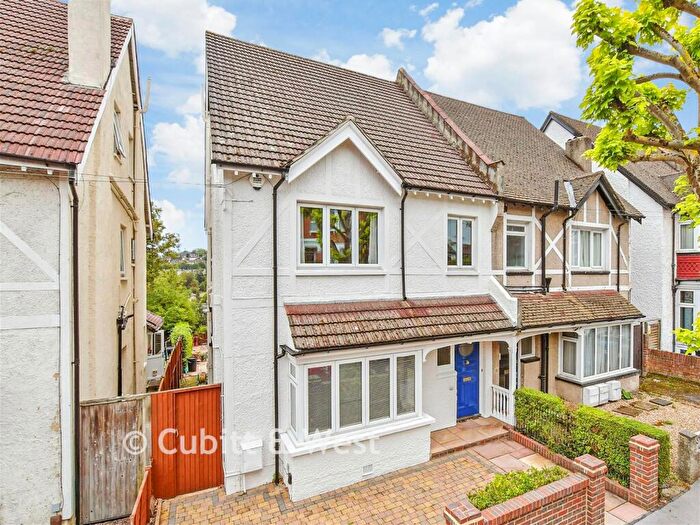 6 Bedroom Semi-Detached House For Sale In Blenheim Park Road, South Croydon, Surrey, CR2