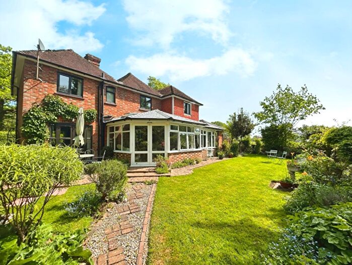 4 Bedroom Detached House For Sale In Harbourne Lane, High Halden, TN26