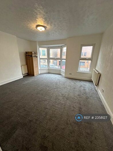 2 Bedroom Flat To Rent In Windsor Road, Slough, SL1