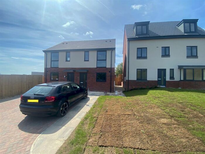 2 Bedroom Semi-Detached House To Rent In Henry Mason Place, Bucknall Grange, Stoke-On-Trent, ST2