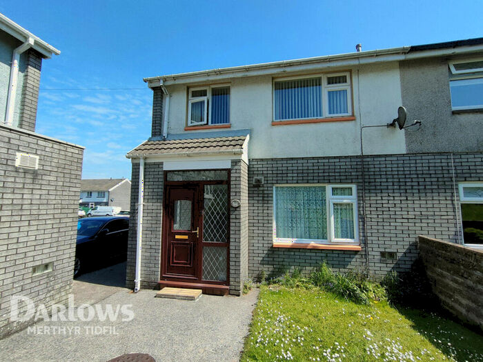 3 Bedroom End Of Terrace House For Sale In Heol Rhyd-Y-Bedd, Merthyr Tydfil, CF48