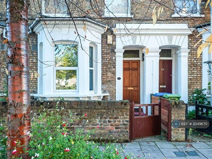 1 Bedroom Flat To Rent In Darwin Street, London, SE17