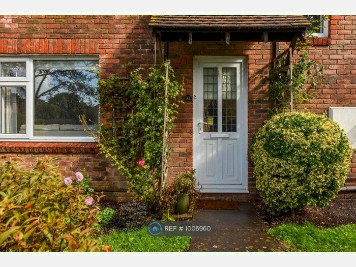 3 Bedroom Terraced House To Rent In Florence Close, Birdham, Chichester, PO20