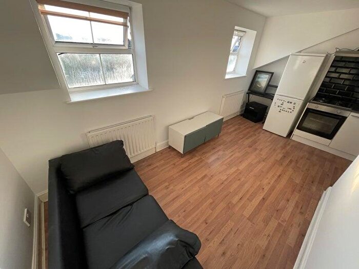 1 Bedroom Flat To Rent In Blackstock Road, London, N4