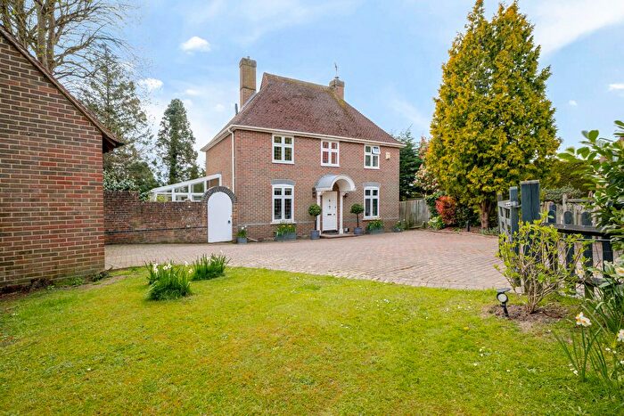 4 Bedroom Detached House For Sale In The Glade, Uckfield, TN22