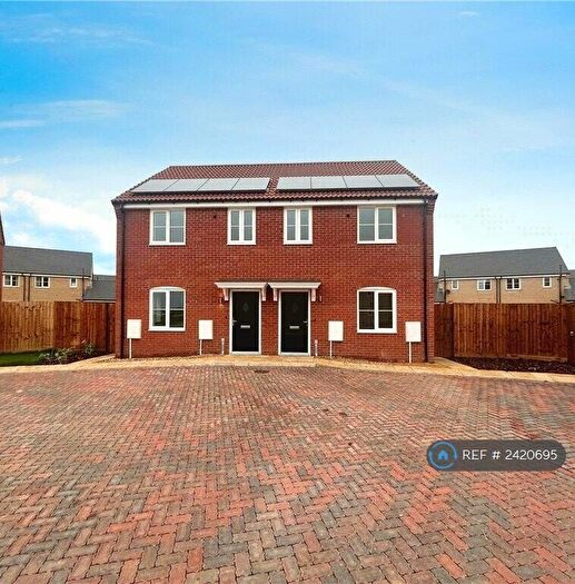3 Bedroom Semi-Detached House To Rent In Dahlia Crescent, Spalding, PE12