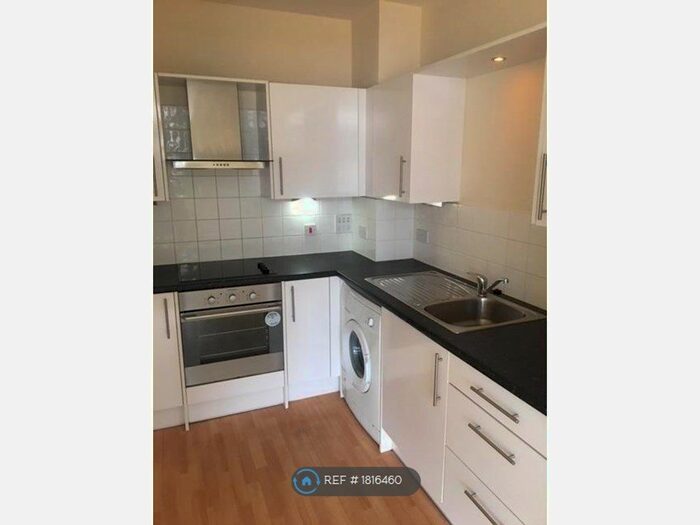 2 Bedroom Flat To Rent In Shirley Road, Southampton, SO15
