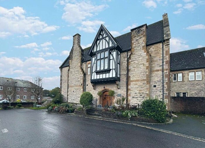 3 Bedroom Apartment For Sale In Somerleigh Road, Dorchester, Dorset, DT1