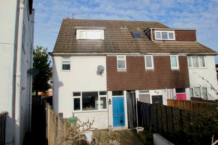 3 Bedroom End Of Terrace House To Rent In Upton Close, Henley On Thames, RG9