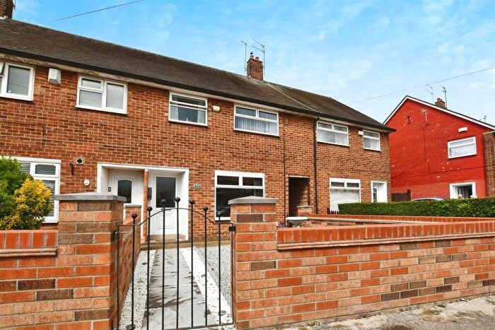 3 Bedroom Terraced House For Sale In Bradford Avenue, Hull, HU9