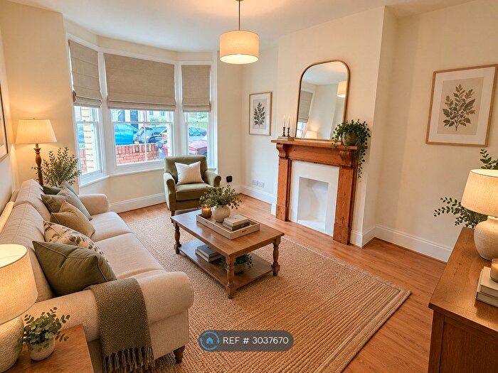 3 Bedroom Terraced House To Rent In Beecham Road, Reading, RG30