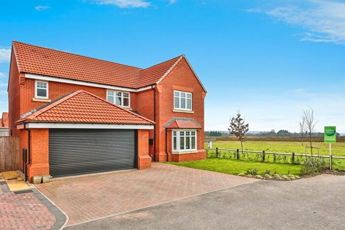 4 Bedroom Detached House For Sale In Griffon Drive, Hucknall, Nottingham, NG15