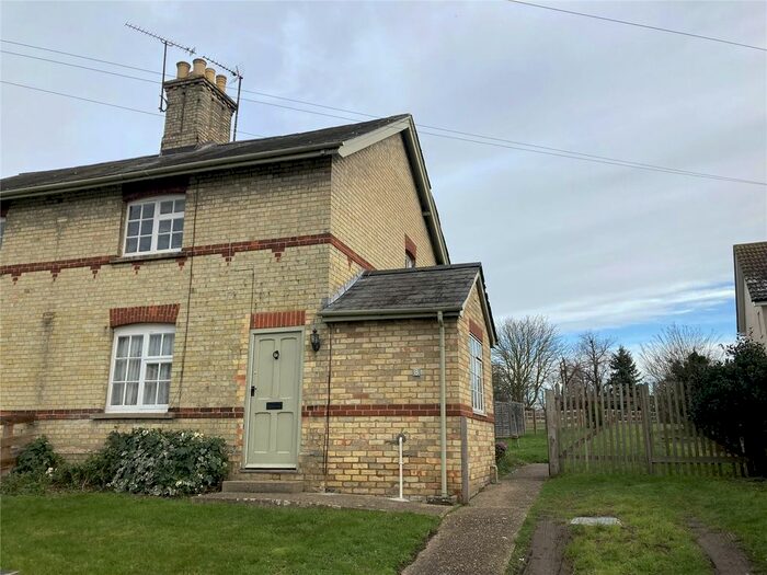 3 Bedroom Semi-Detached House To Rent In High Street, Hinxton, Cambridge CB10