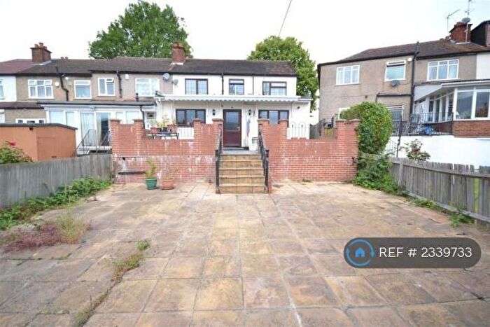 5 Bedroom Semi-Detached House To Rent In Kings Road, Harrow, HA2