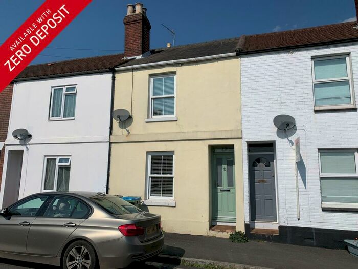 2 Bedroom House To Rent In Middle Street, Southampton, SO14