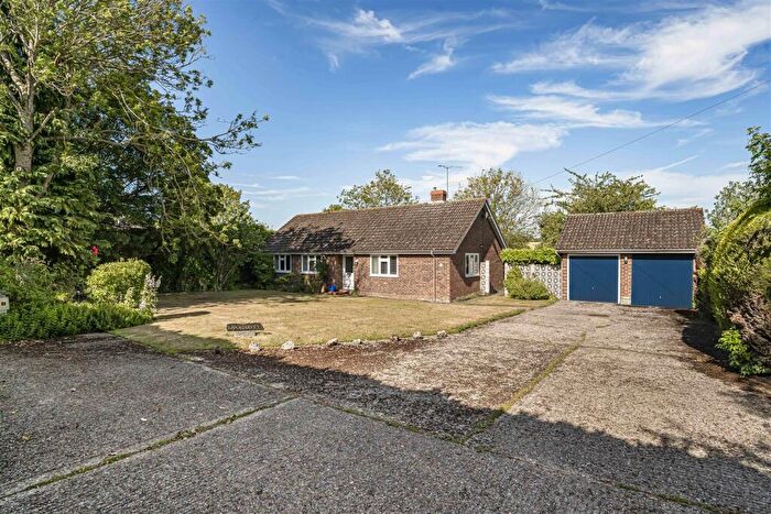 4 Bedroom Detached Bungalow For Sale In Hammonds Close, Cowlinge, Newmarket, CB8