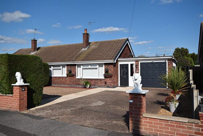 2 Bedroom Semi-Detached Bungalow For Sale In Brooke Close, Balderton, Newark, NG24