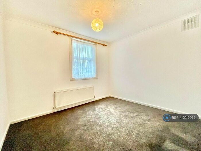 1 Bedroom Maisonette To Rent In Charles Street, Greenhithe, DA9