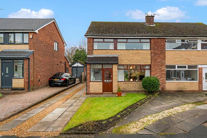 3 Bedroom Semi Detached House For Sale In Sandford Close, Bolton, BL2