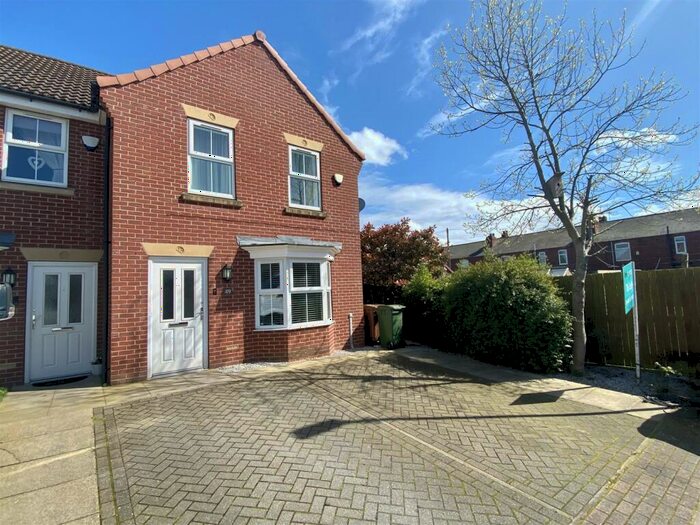 3 Bedroom Semi-Detached House To Rent In Mulberry Gardens, Goole, DN14