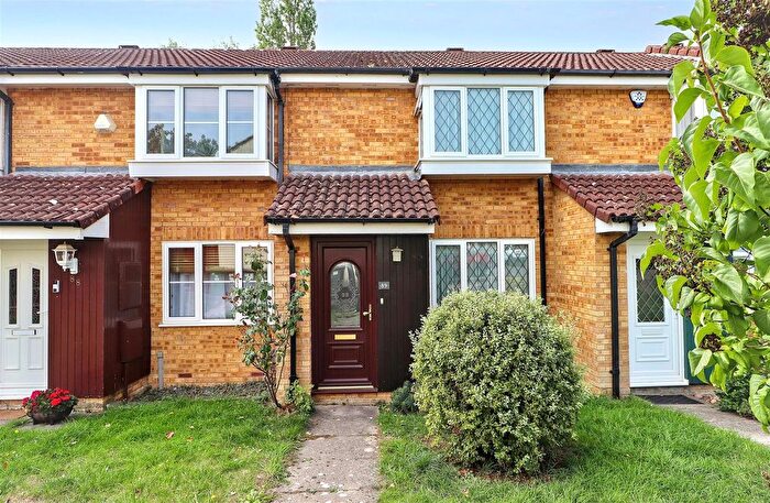 2 Bedroom Property For Sale In Danziger Way, Borehamwood, WD6