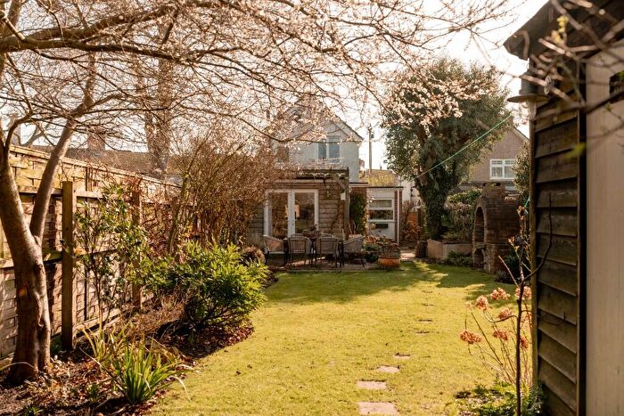 3 Bedroom Detached House For Sale In London Road South, Lowestoft, Suffolk, NR33