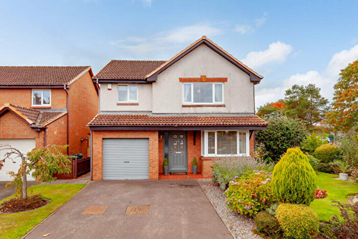 4 Bedroom Detached House For Sale In Glendinning Road, Kirkliston, EH29