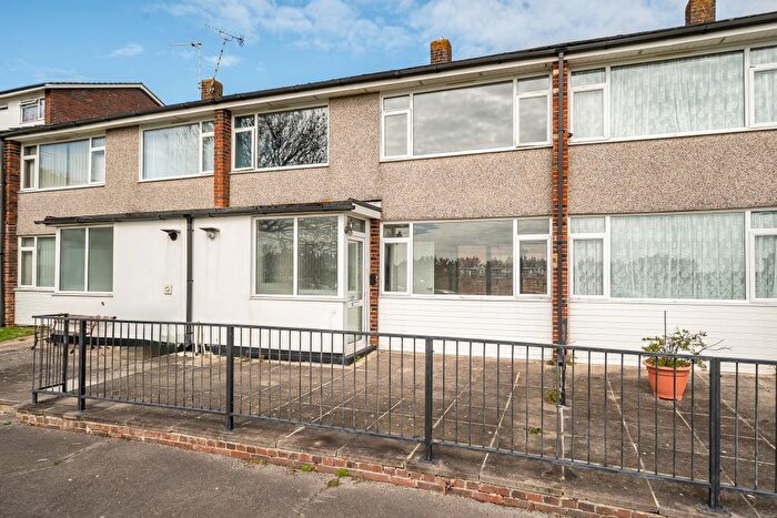 3 Bedroom Terraced House For Sale In Fort Cumberland Road, Southsea, PO4