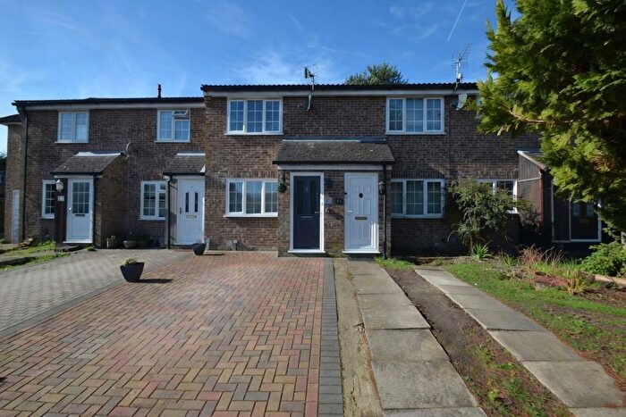 2 Bedroom Terraced House To Rent In Crofton Close, Bracknell, RG12