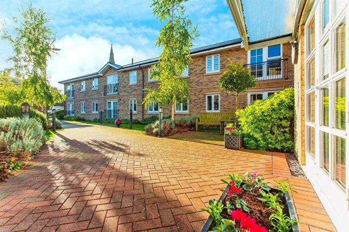 2 Bedroom Flat For Sale In Chancery Lane, Thrapston, Kettering, NN14