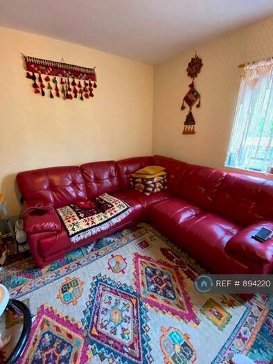 3 Bedroom Flat To Rent In Cowley Road, Oxford, OX4