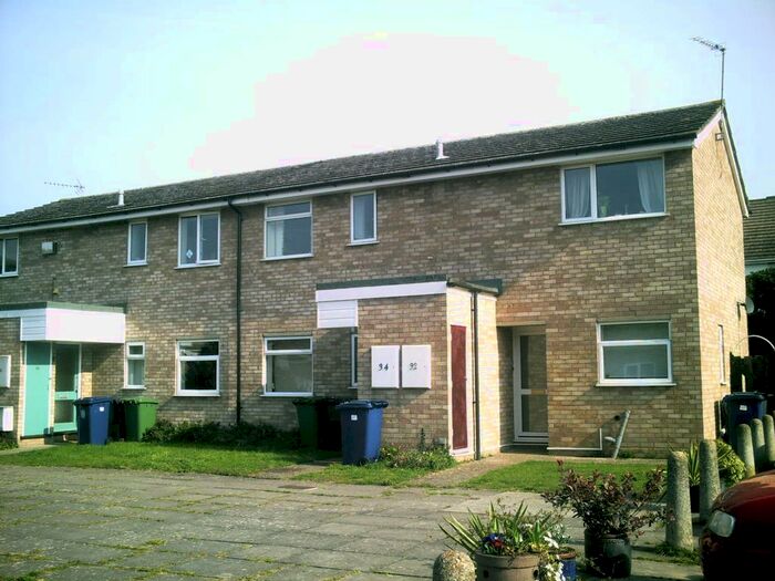 2 Bedroom Flat To Rent In Birch Trees Road, Great Shelford, CB22